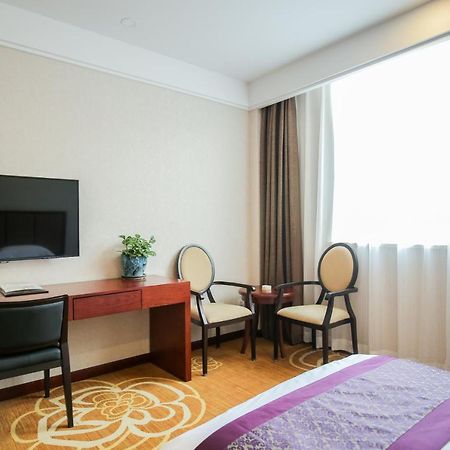 Xin Jue Jiayi Hotel Airport And International Resort Shanghai Bagian luar foto