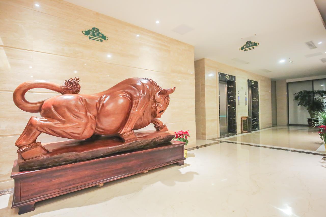 Xin Jue Jiayi Hotel Airport And International Resort Shanghai Bagian luar foto