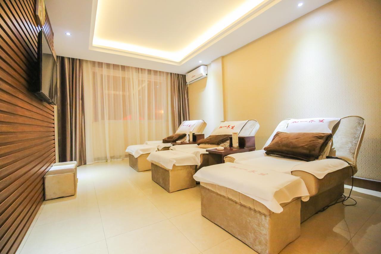 Xin Jue Jiayi Hotel Airport And International Resort Shanghai Bagian luar foto